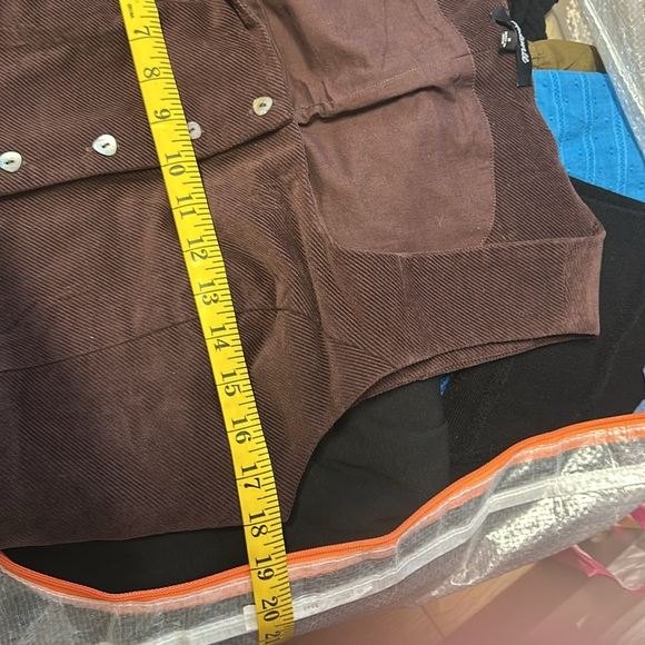 Madewell corduroy vest with mother of pearl buttons - Picture 8 of 8